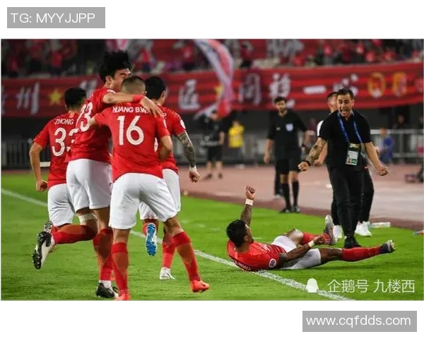 恒大与鲁能激战正酣谁能在这场较量中笑到最后